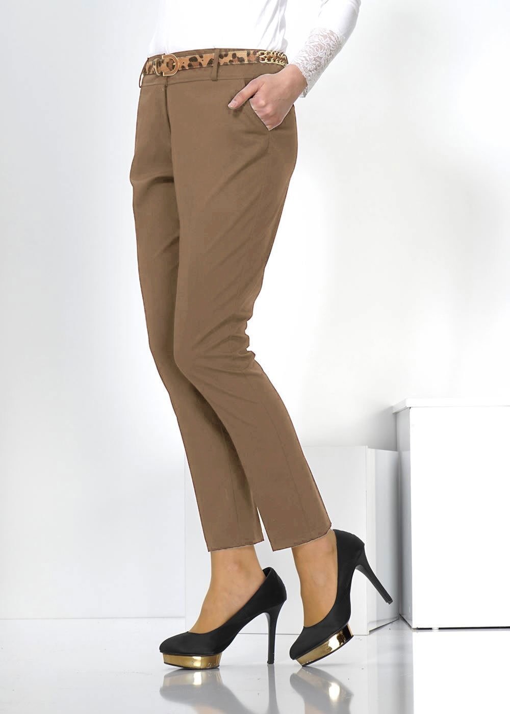 Tesettür giyim BEJ DAR PAÇA KLASİK PANTOLON 7771