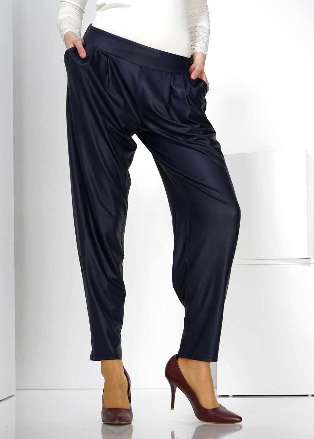 Tesettür giyim LACİVERT PAÇASI FERMUARLI ŞALVAR KESİM PANTOLON 7799 