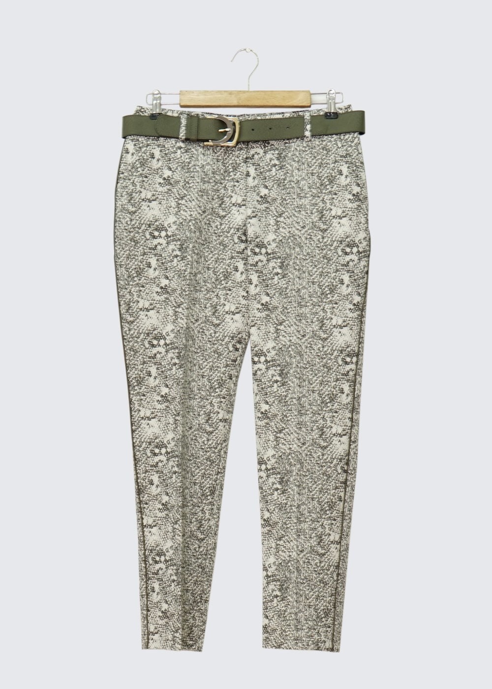 Tesettür giyim HAKİ DESENLİ DAR PAÇA PANTOLON 7801