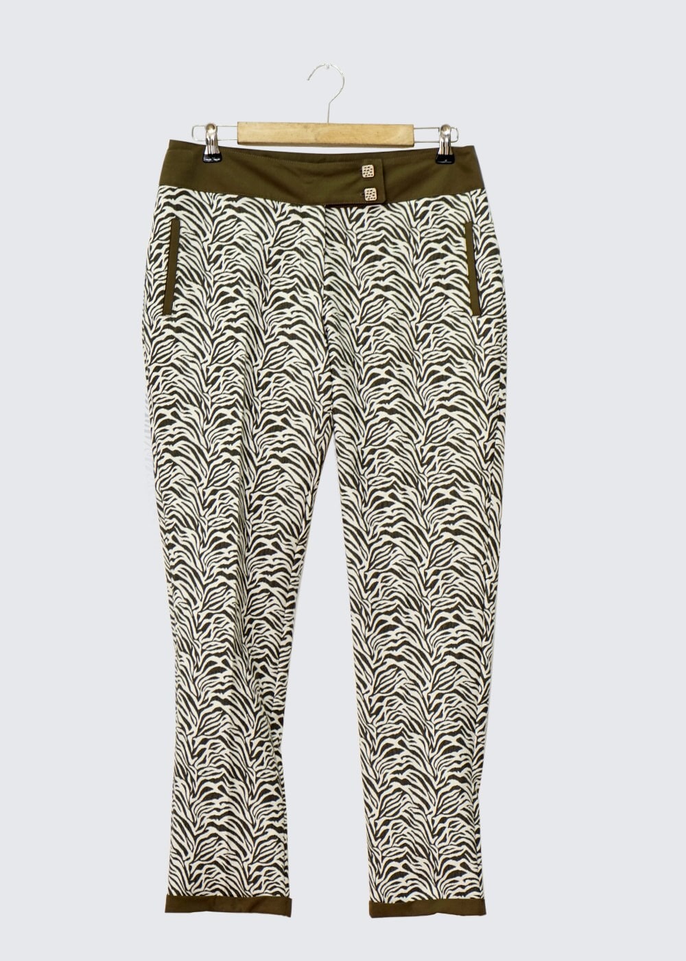 Tesettür giyim HAKİ DESENLİ DAR PAÇA PANTOLON 7802