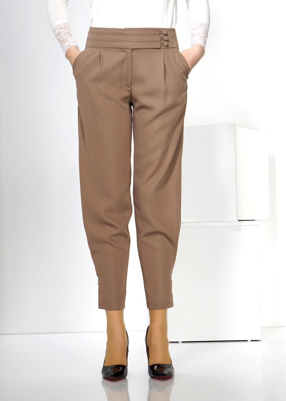 Tesettür giyim KAHVE PAÇASI DÜĞME DETAYLI ŞALVAR KESİM PANTOLON 7806