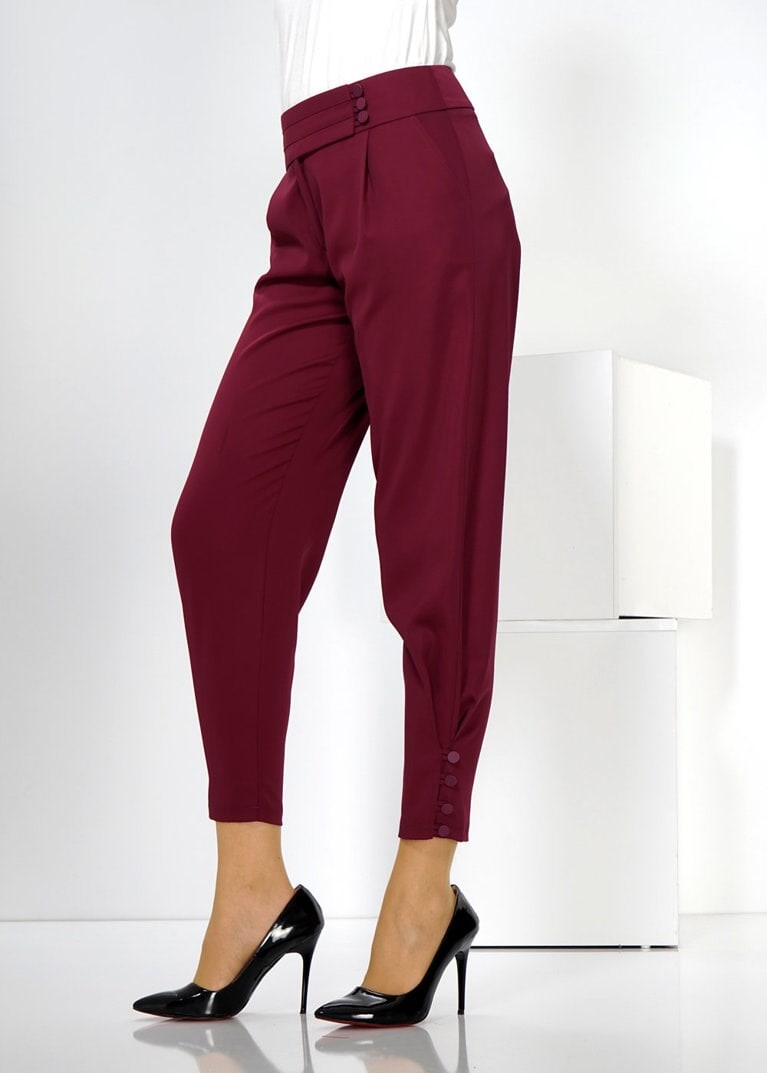 Tesettür giyim BORDO PAÇASI DÜĞME DETAYLI ŞALVAR KESİM PANTOLON 7806