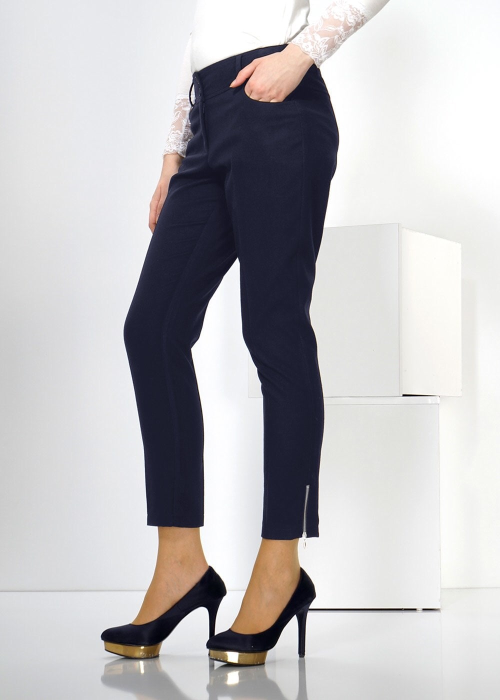 Tesettür giyim LACİVERT PAÇASI FERMUAR DETAYLI PANTOLON 7813-1