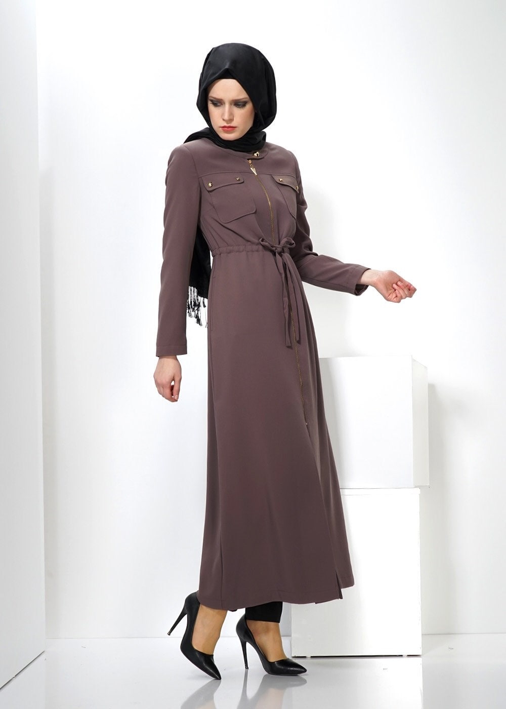 Tesettür giyim VİZON BAĞCIK DETAYLI PARDESÜ 1343