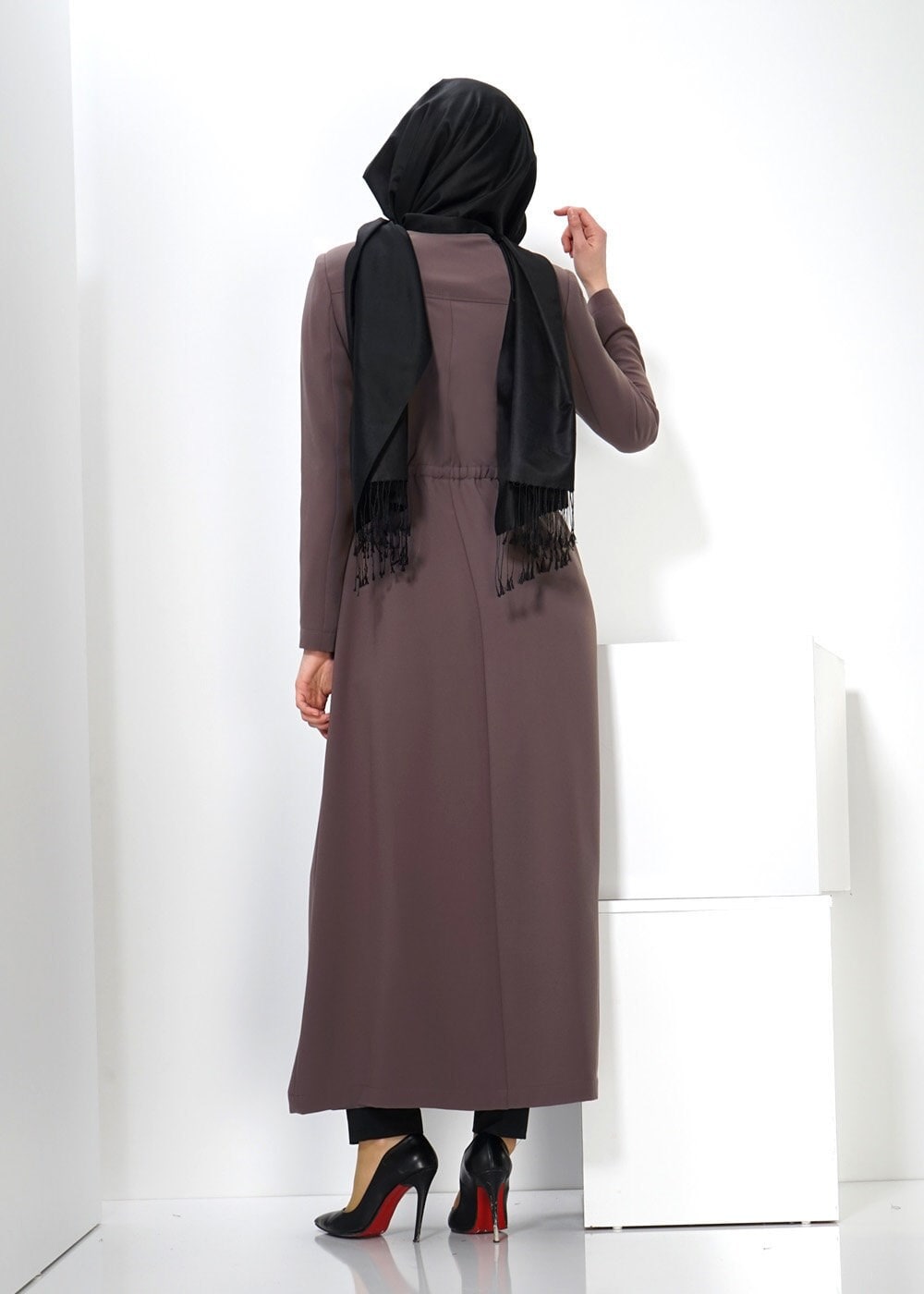 Tesettür giyim VİZON BAĞCIK DETAYLI PARDESÜ 1343