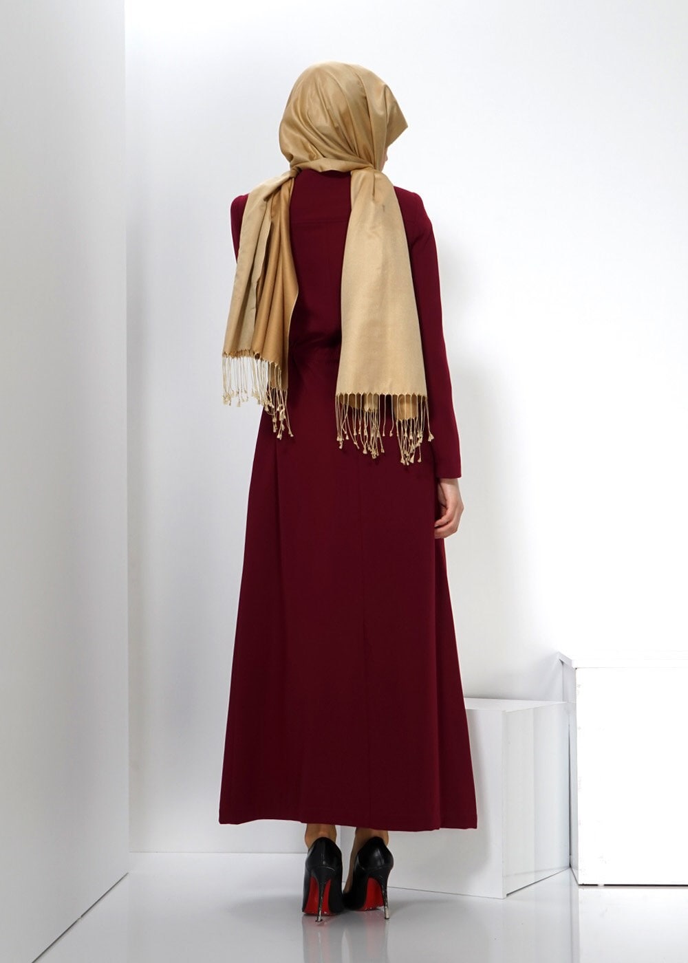 Tesettür giyim BORDO BAĞCIK DETAYLI PARDESÜ 1343