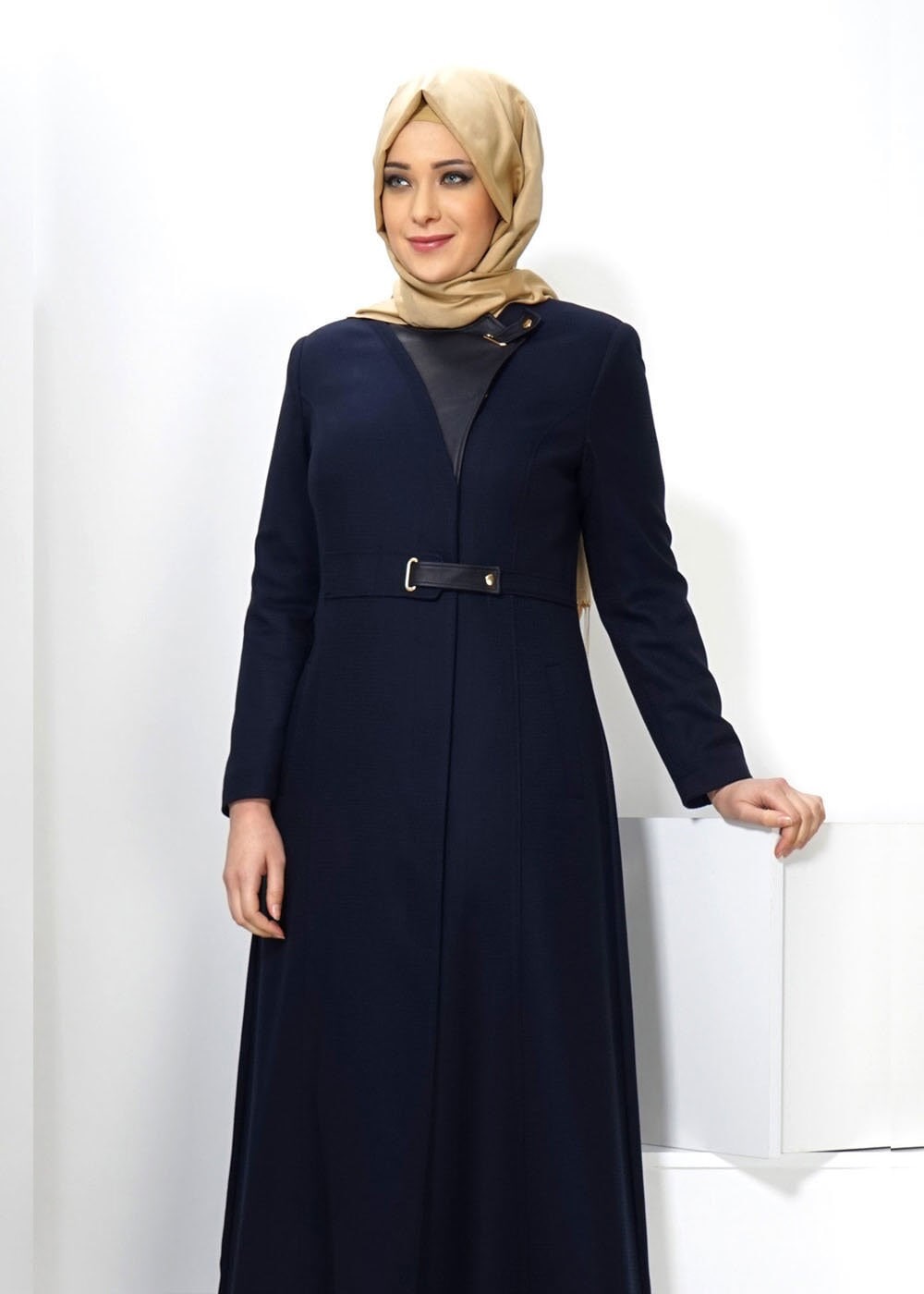 Vêtements hijab BLEU MARINE PARDESSUS AGRAFE À DEVANT 1358 