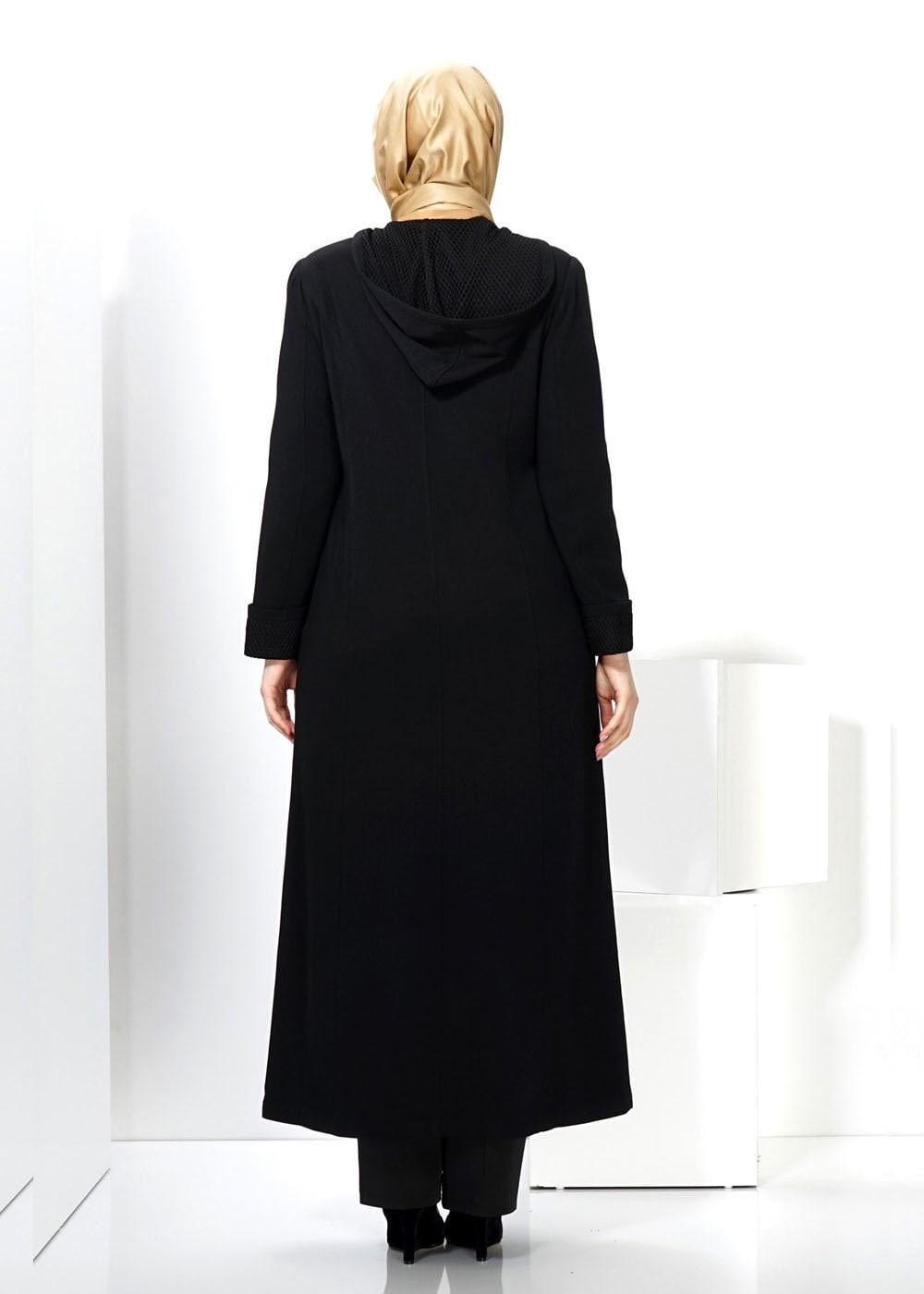 Tesettür giyim SİYAH KAPÜŞONLU PARDESÜ 1370