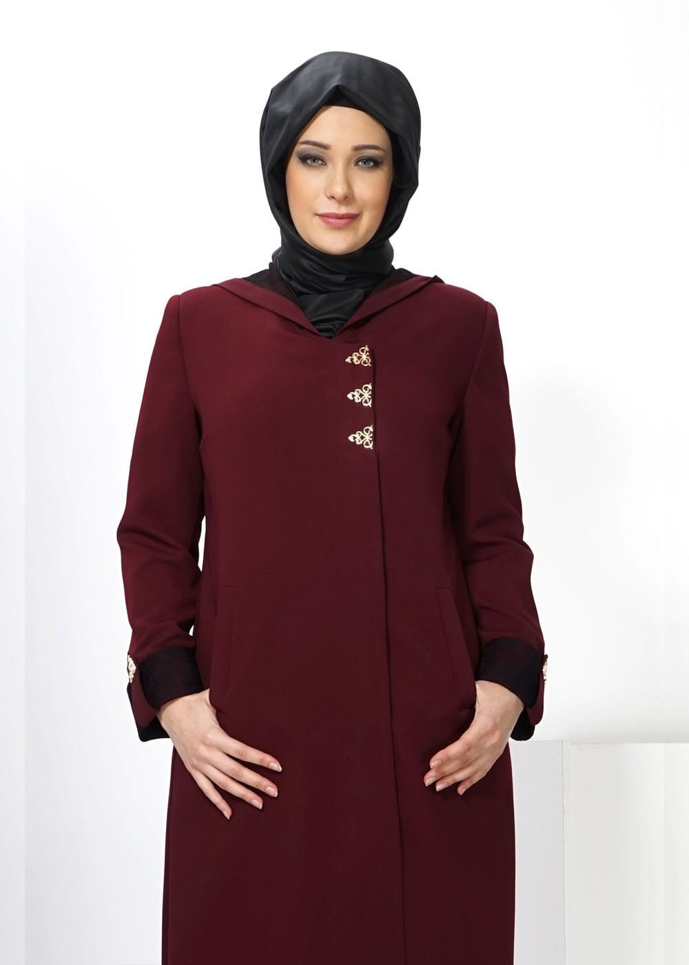 Tesettür giyim BORDO KAPÜŞONLU BÜYÜK BEDEN PARDESÜ 1371