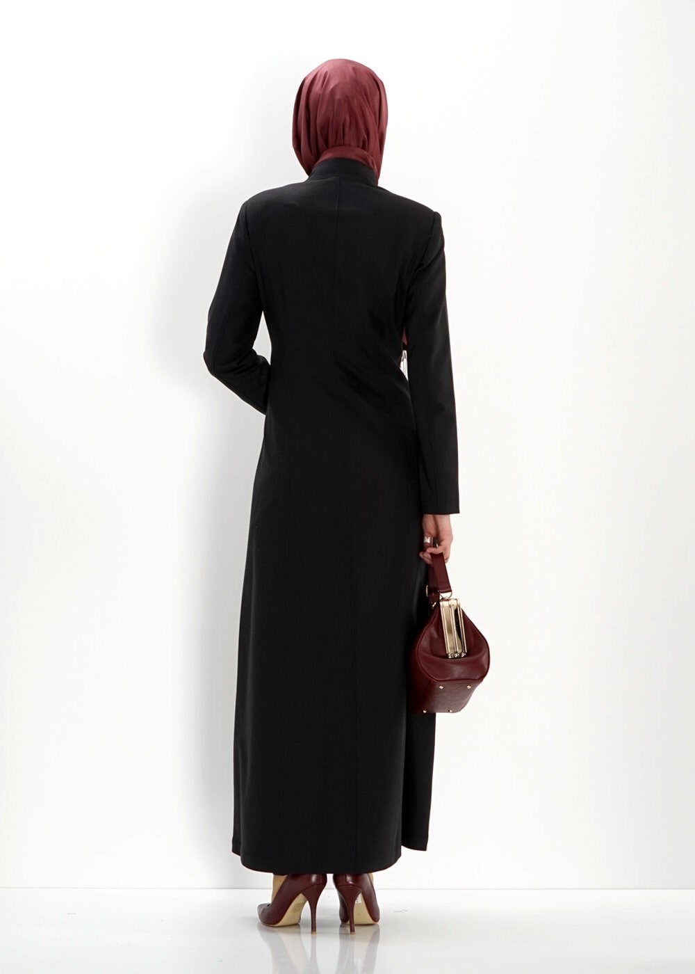 Tesettür giyim SİYAH DİK YAKA PARDESÜ 1379