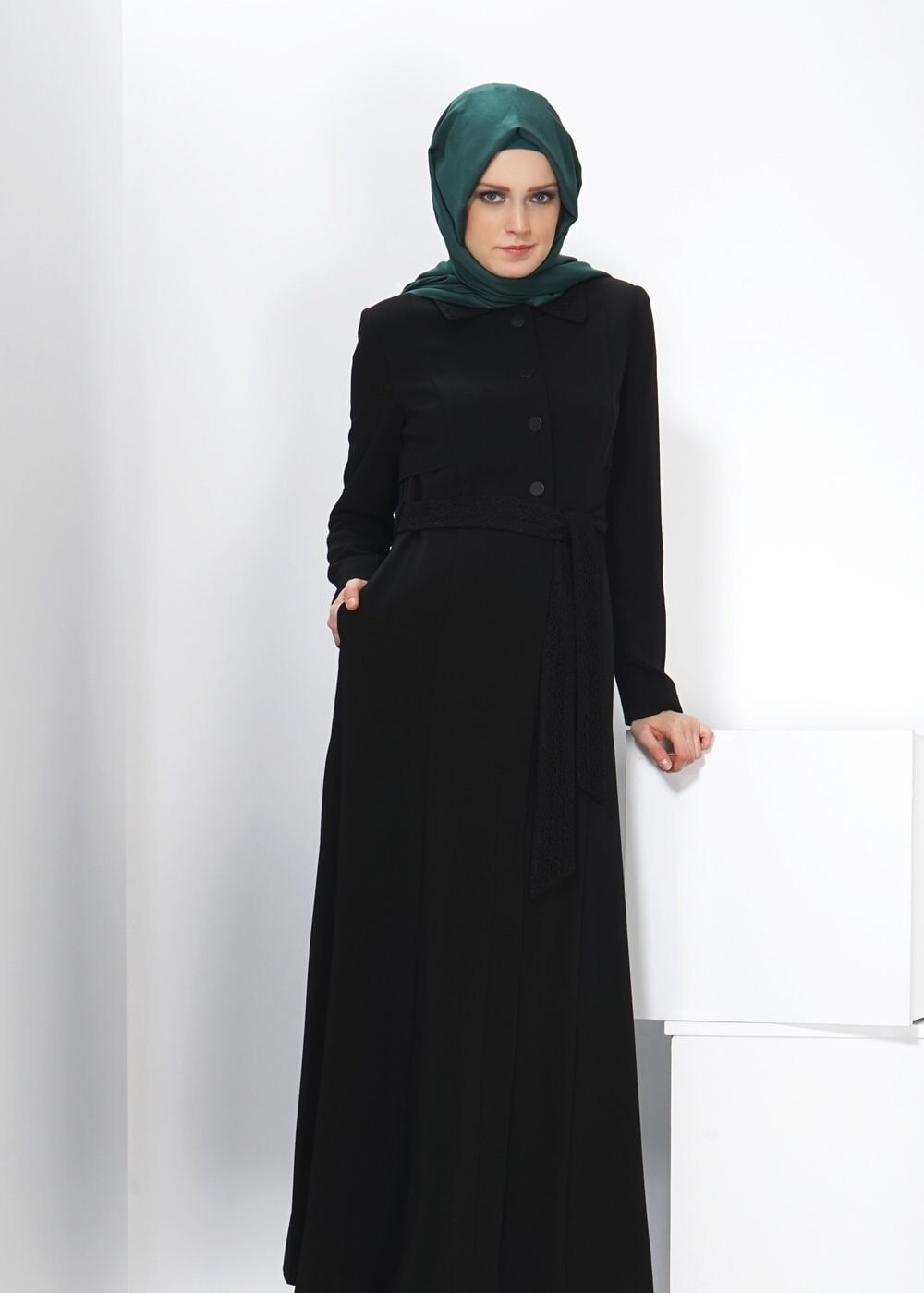 Tesettür giyim SİYAH DÜĞME DETAYLI PARDESÜ 1417 
