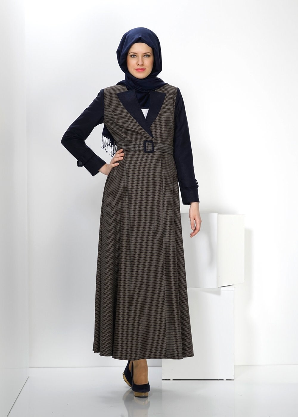 Tesettür giyim LACİVERT 1423 PARDESÜ