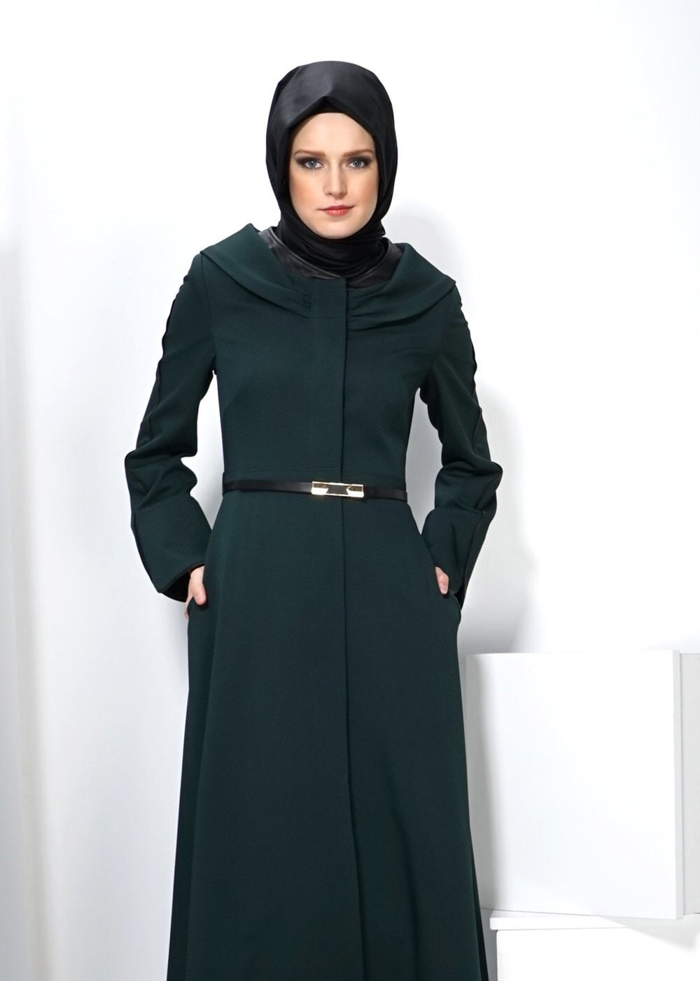 Tesettür giyim YEŞİL DÜĞMELİ PARDESÜ 1425