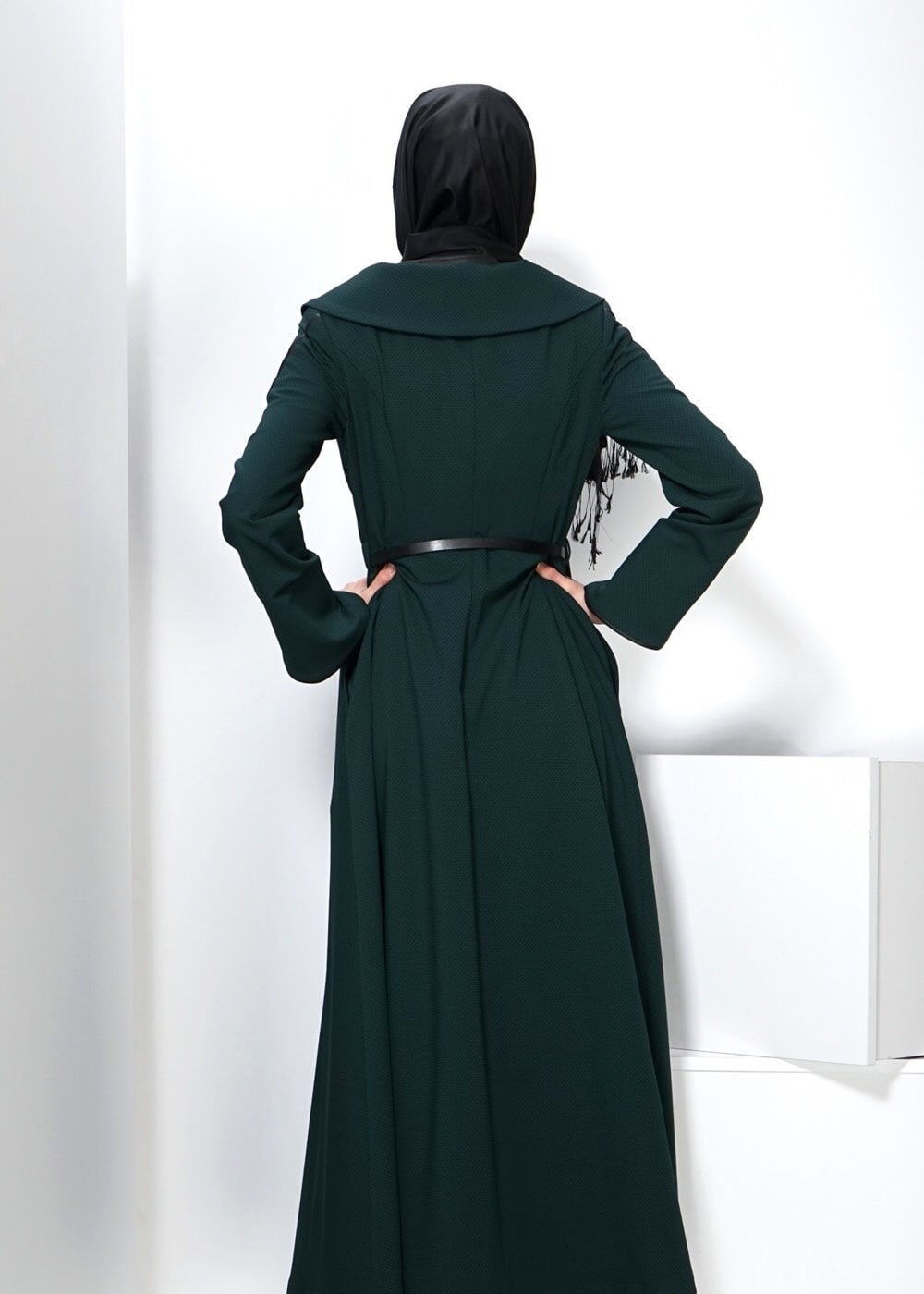 Tesettür giyim YEŞİL DÜĞMELİ PARDESÜ 1425