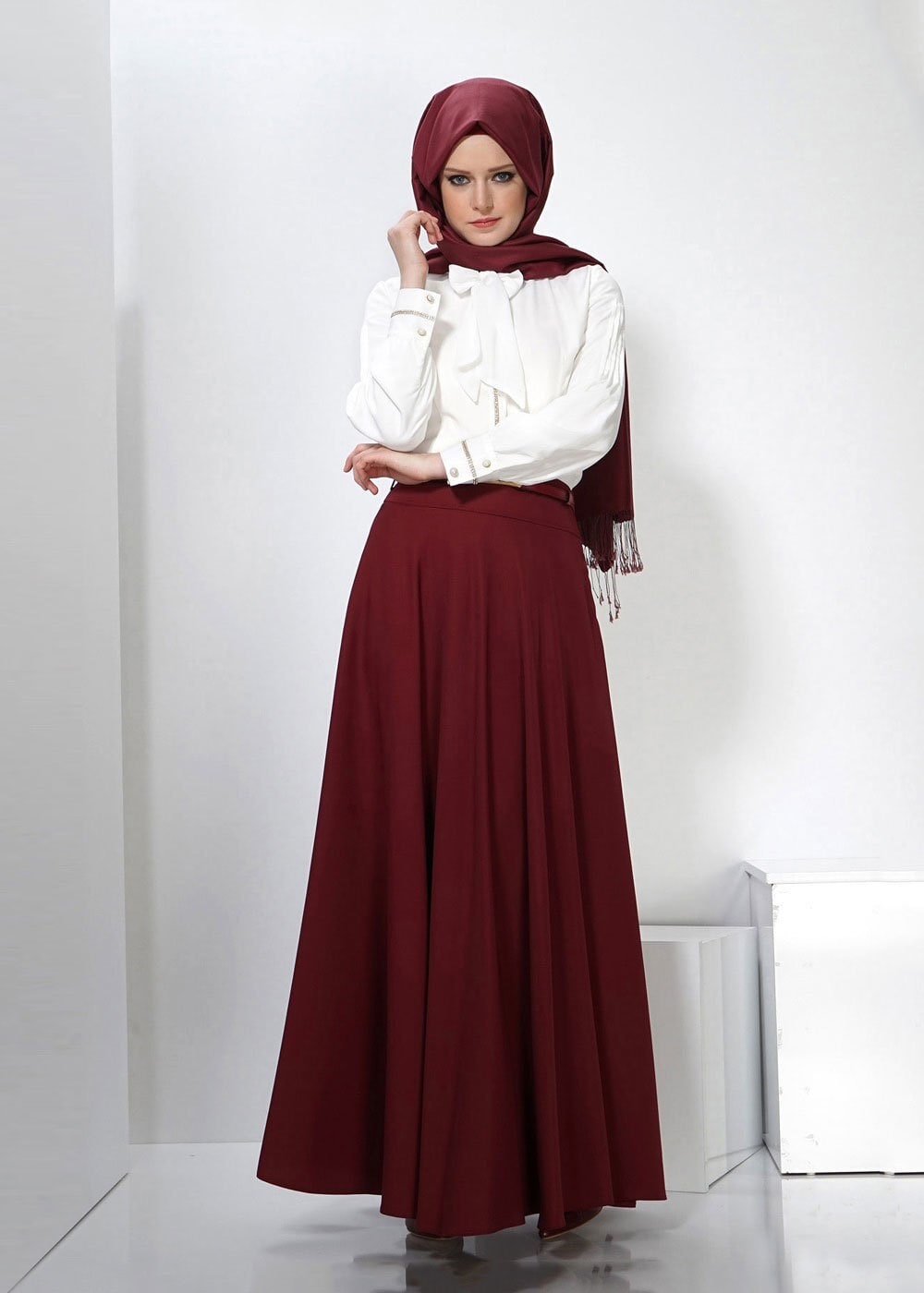 Tesettür giyim BORDO 4410 ETEKLİ TAKIM