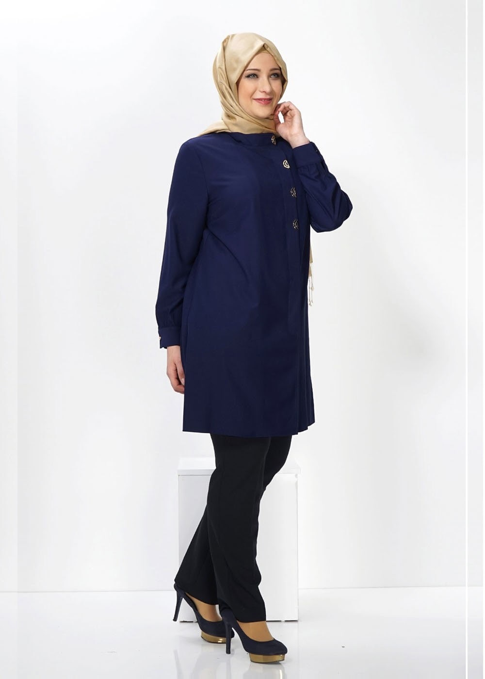 Tesettür giyim LACİVERT DİK YAKA TUNİK 2415 