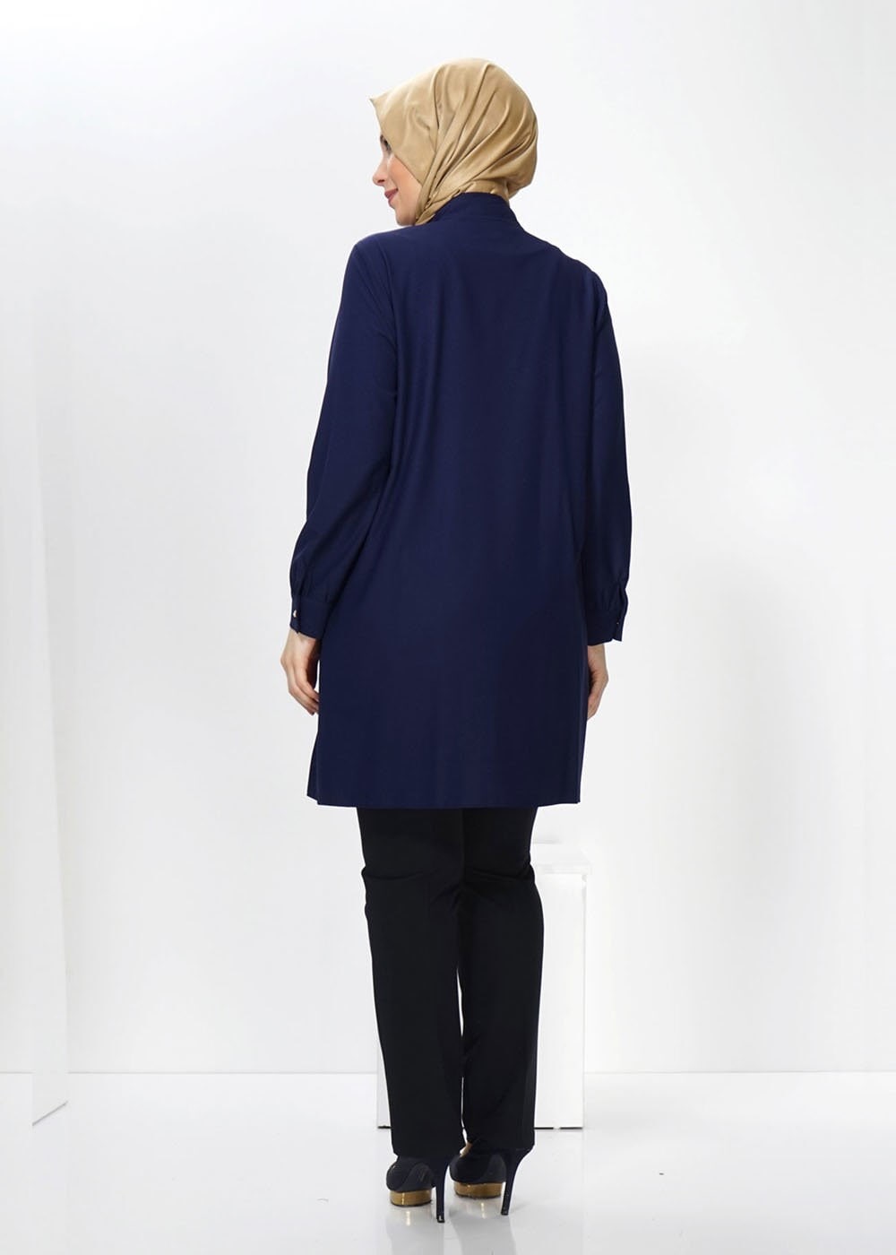 Tesettür giyim LACİVERT DİK YAKA TUNİK 2415 