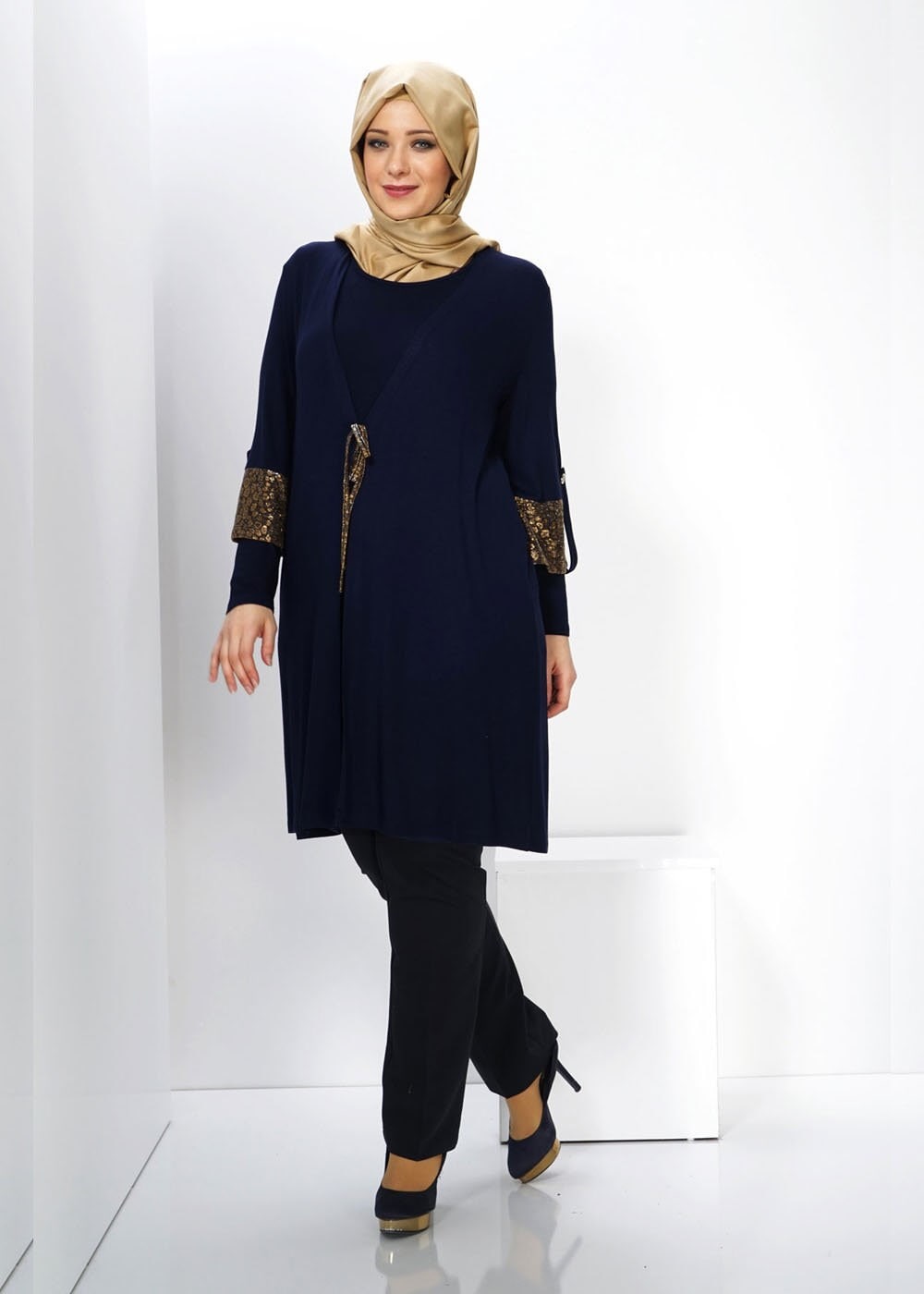 Tesettür giyim LACİVERT BAĞLAMA DETAYLI İKİLİ TUNİK 2430