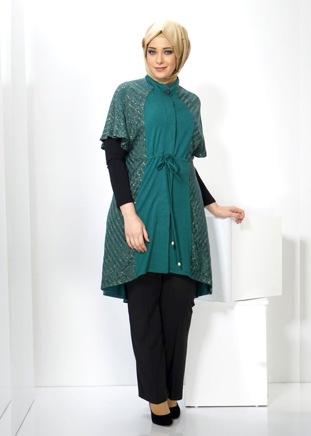Tesettür giyim YEŞİL BELİ BÜZGÜLÜ TUNİK 2434 