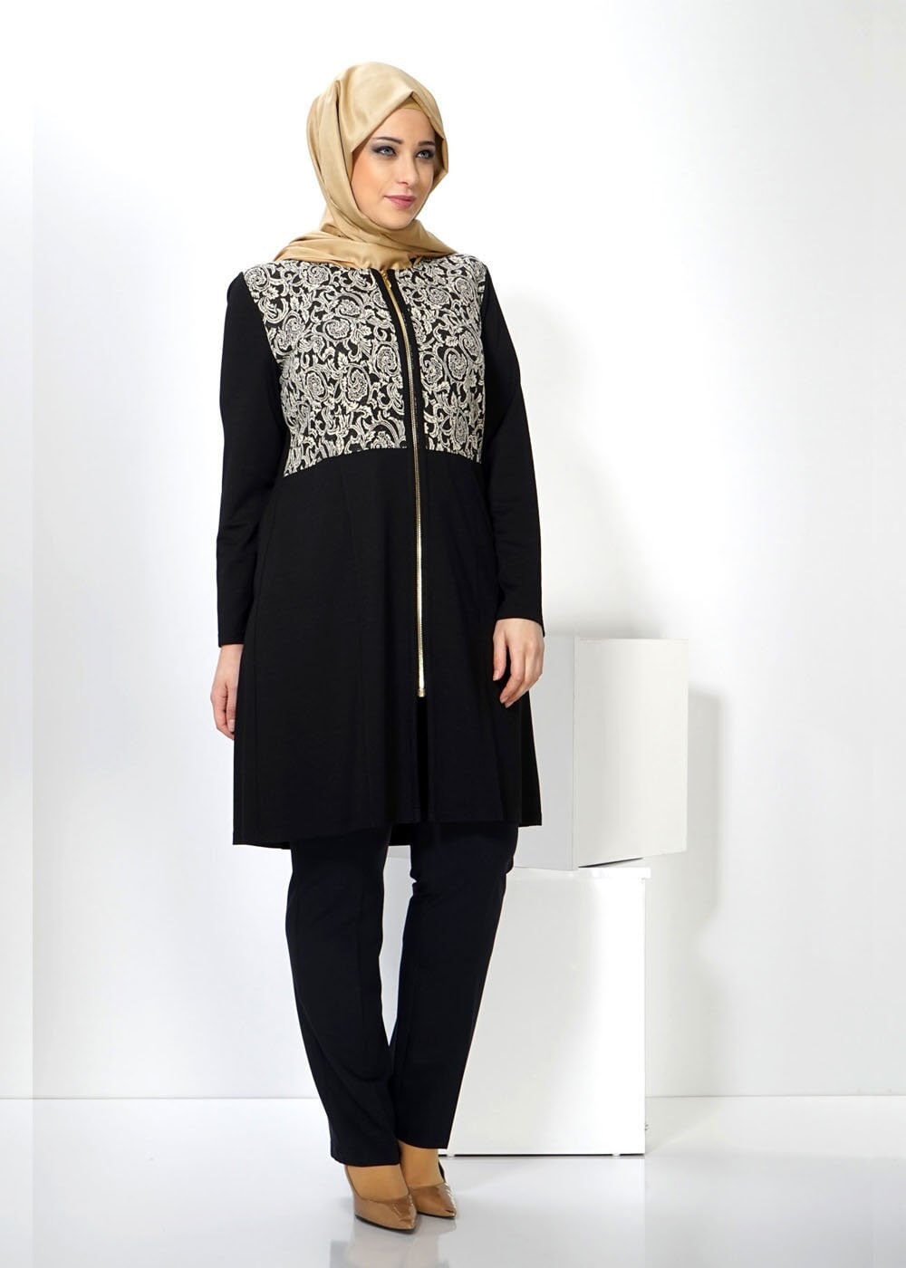 Tesettür giyim BEJ FERMUAR DETAYLI TUNİK 2444 