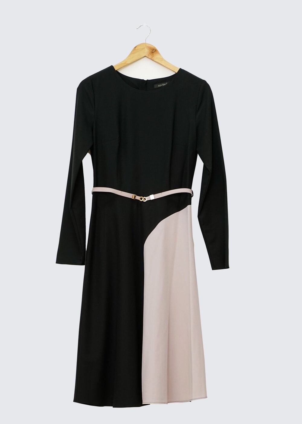 Tesettür giyim SİYAH RENK BLOKLU TUNİK 4320