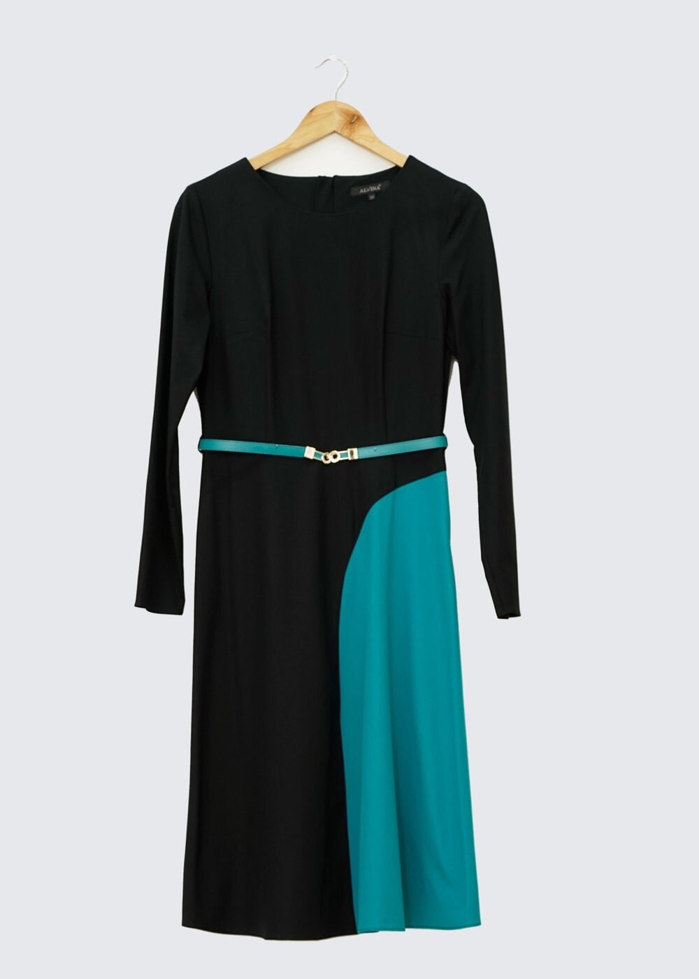 Tesettür giyim SİYAH RENK BLOKLU TUNİK 4320