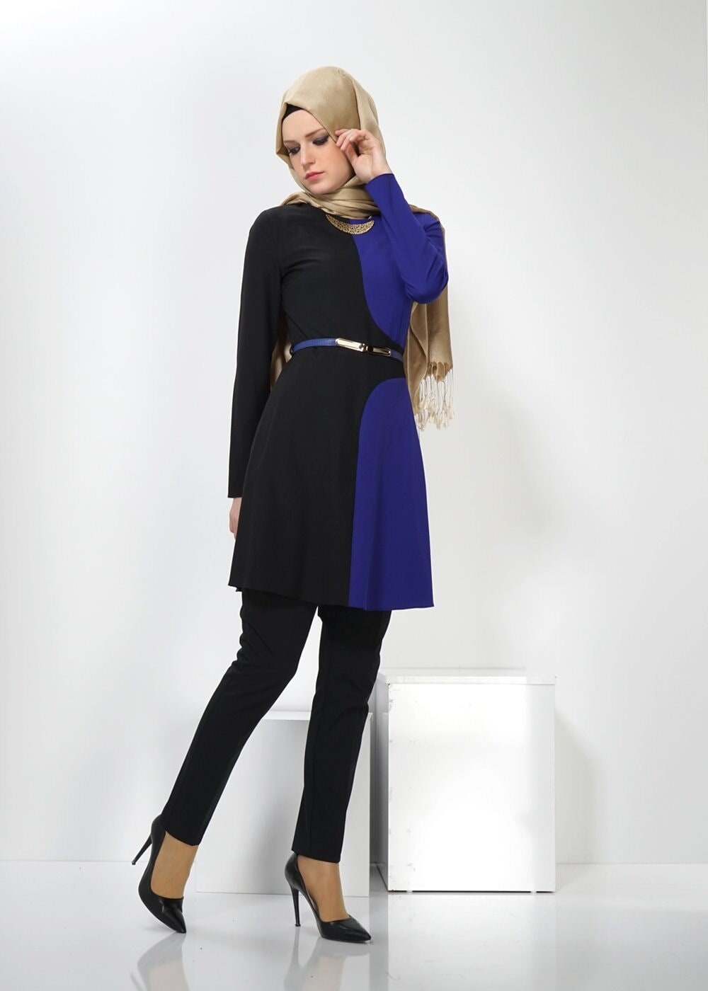 Tesettür giyim MAVİ İKİ RENKLİ TUNİK 4322