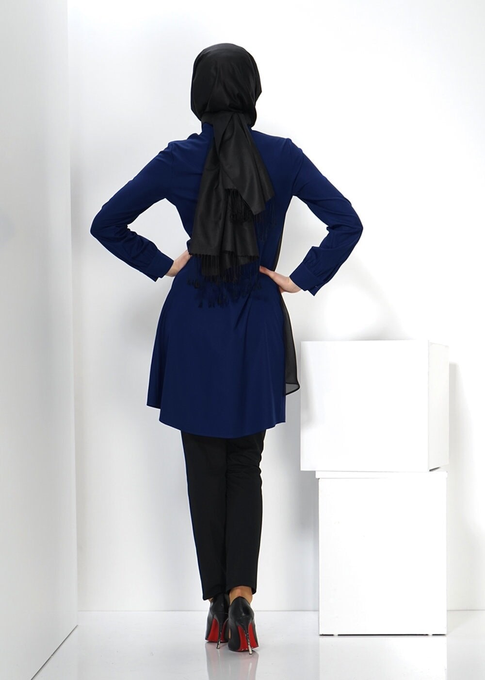 Tesettür giyim MAVİ GÖMLEK YAKA DÜĞMELİ TUNİK 4323 