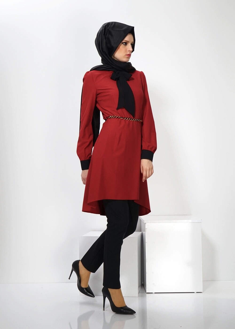 Tesettür giyim BORDO YAKASI BAĞLAMA DETAYLI TUNİK 4324 