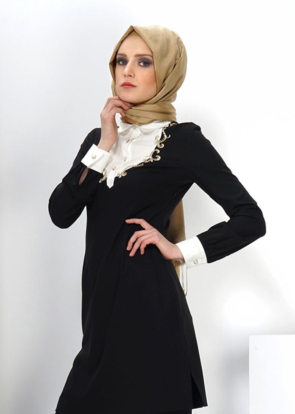 Tesettür giyim SİYAH GÖMLEK YAKA DÜĞMELİ TUNİK 4336 