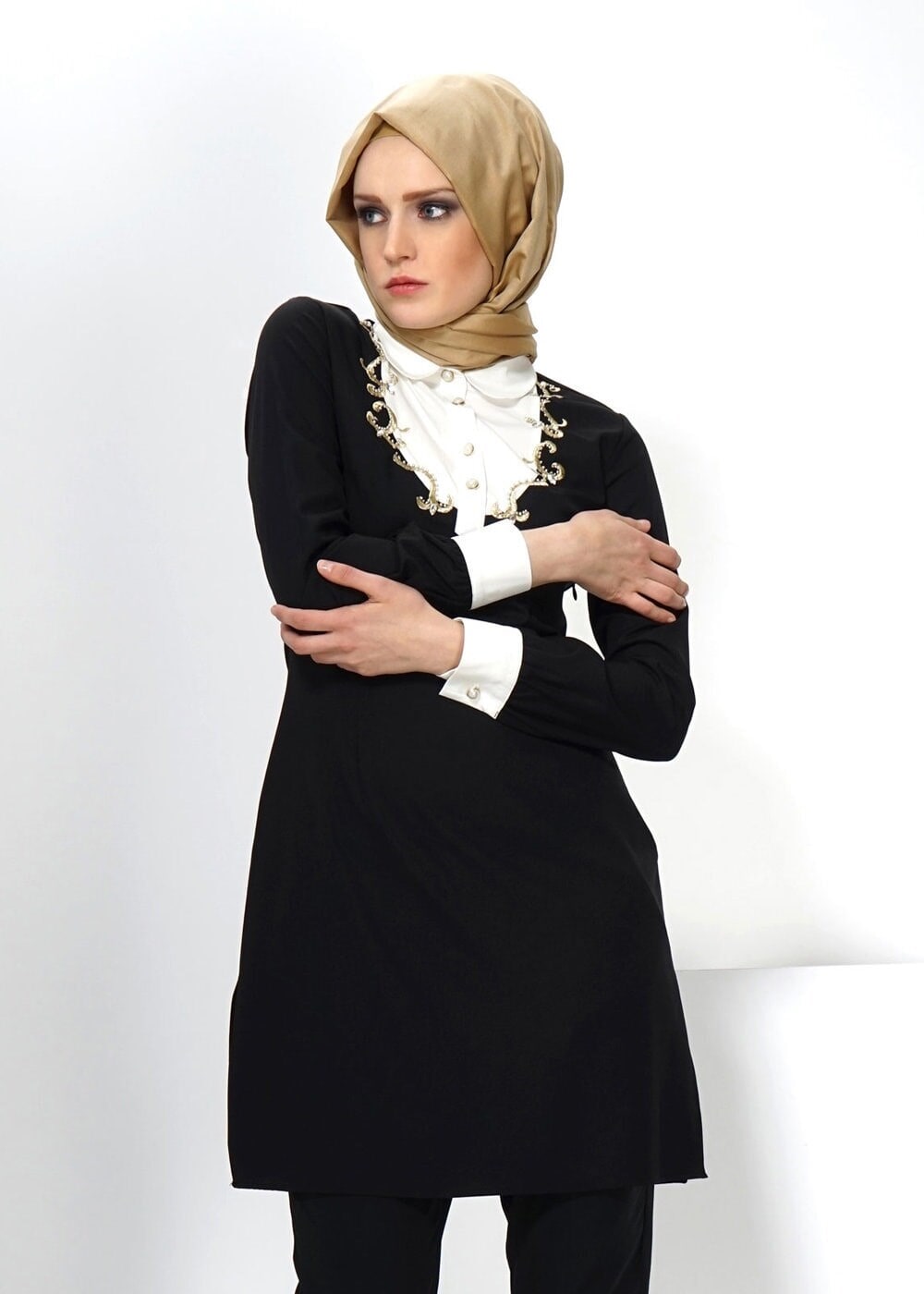 Tesettür giyim SİYAH GÖMLEK YAKA DÜĞMELİ TUNİK 4336 