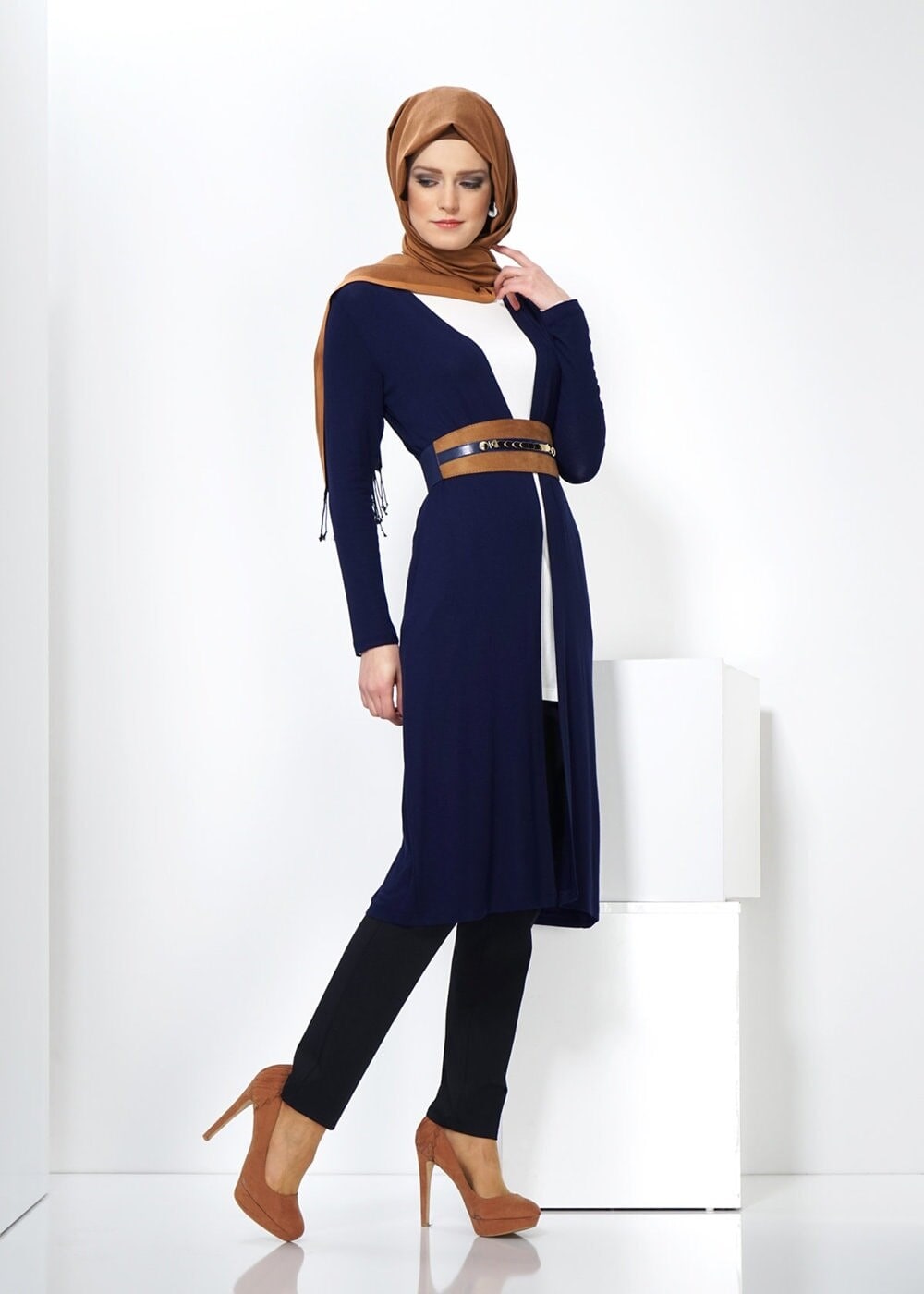 Tesettür giyim LACİVERT UZUN TUNİK 4346