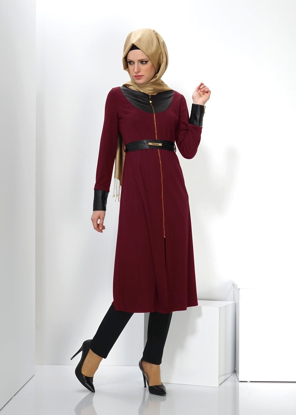Tesettür giyim BORDO FERMUAR DETAYLI TUNİK 4384 