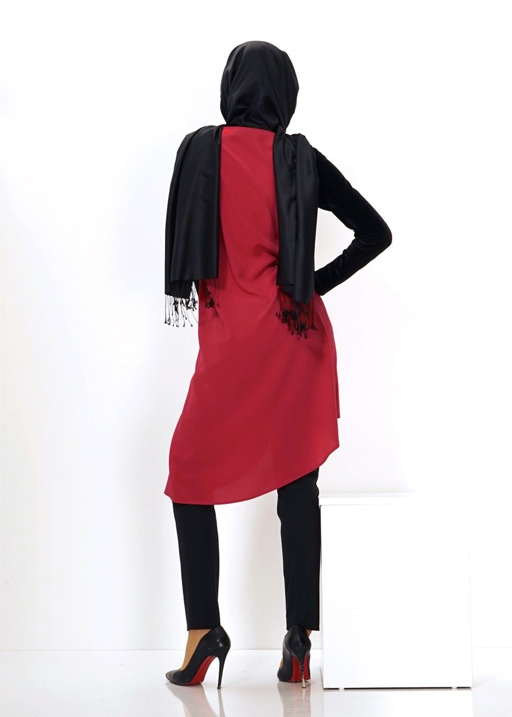 Tesettür giyim BORDO ASİMETRİK KESİM TUNİK 4391