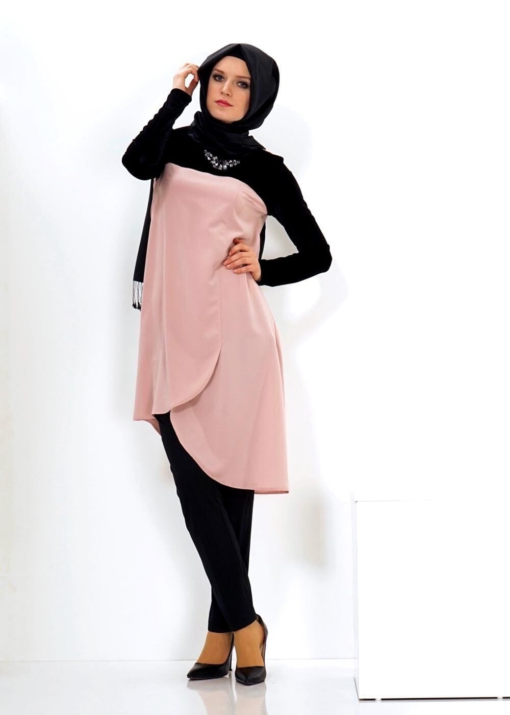 Tesettür giyim PEMBE ASİMETRİK KESİM TUNİK 4391