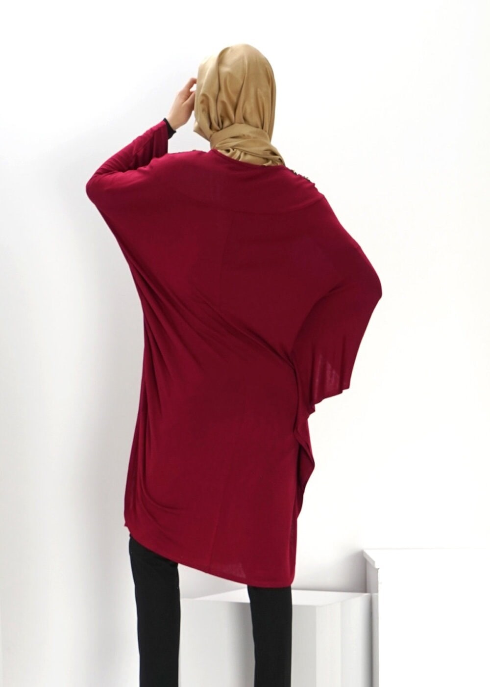 Tesettür giyim BORDO TAŞ DETAYLI TUNİK 4421