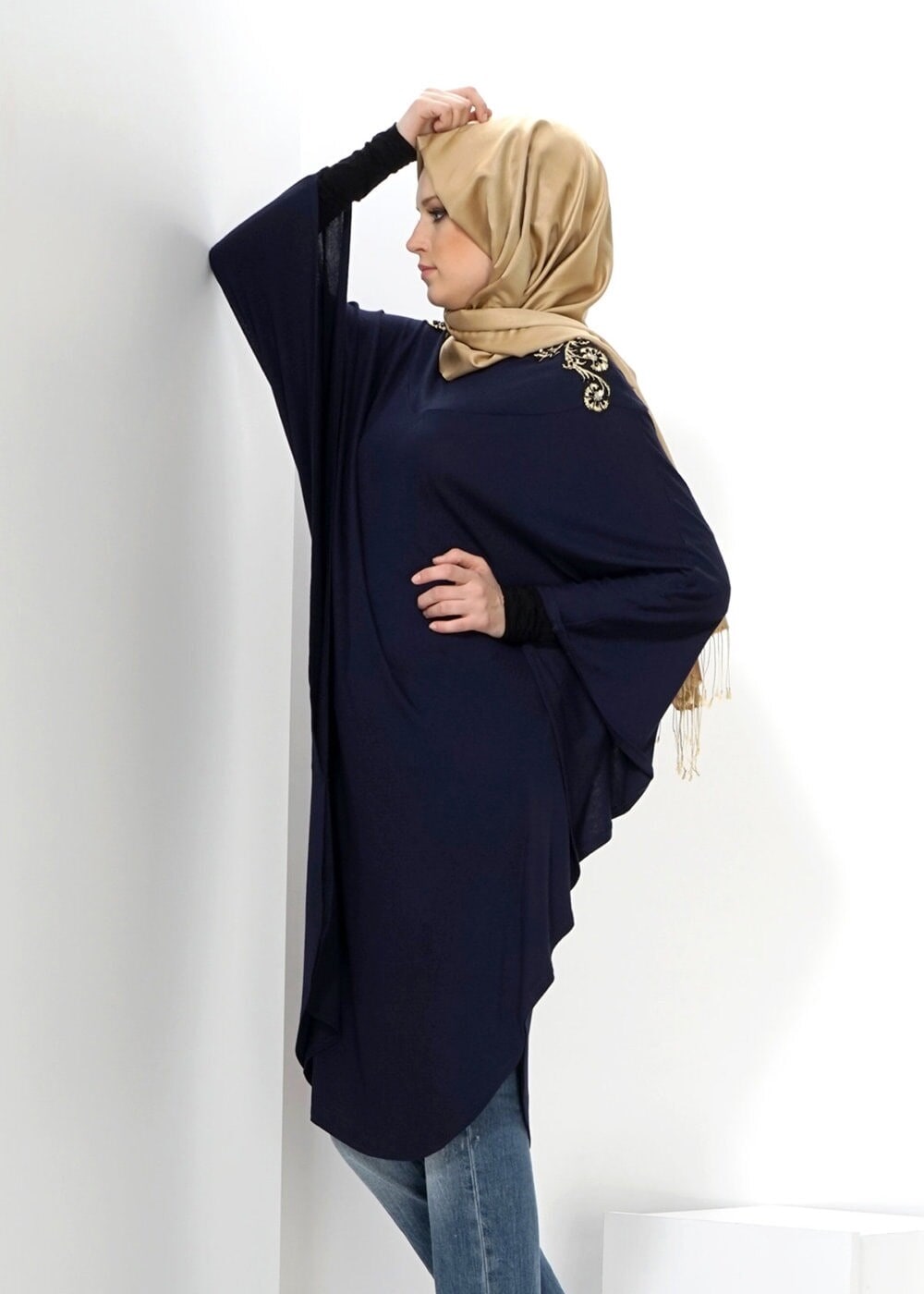 Tesettür giyim LACİVERT TAŞ DETAYLI TUNİK 4421