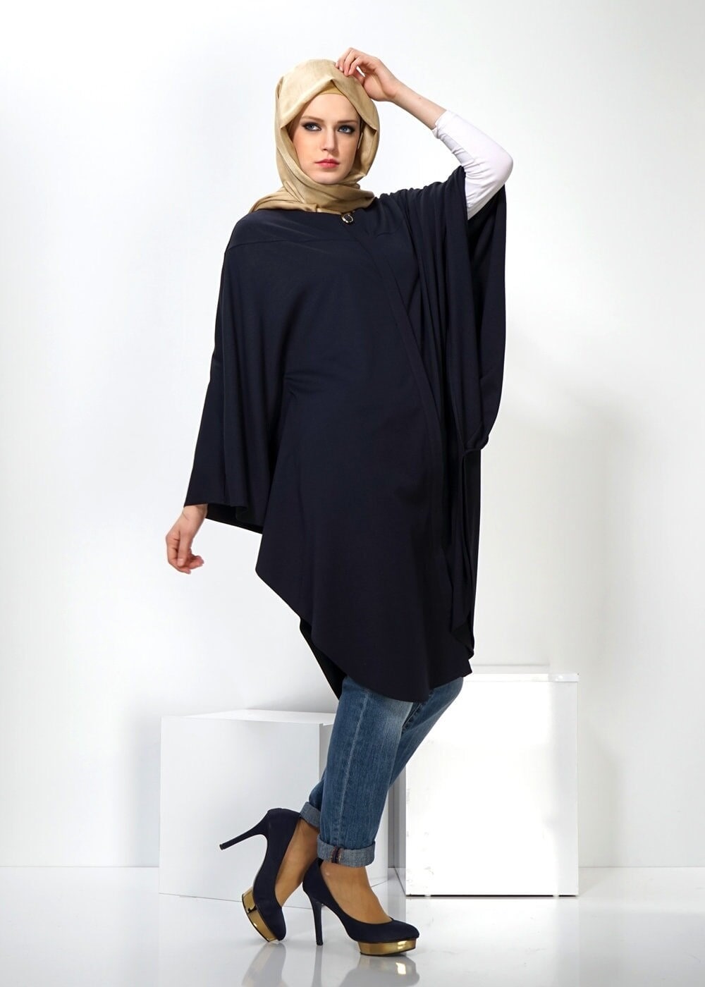 Tesettür giyim LACİVERT PANÇO TUNİK 4437