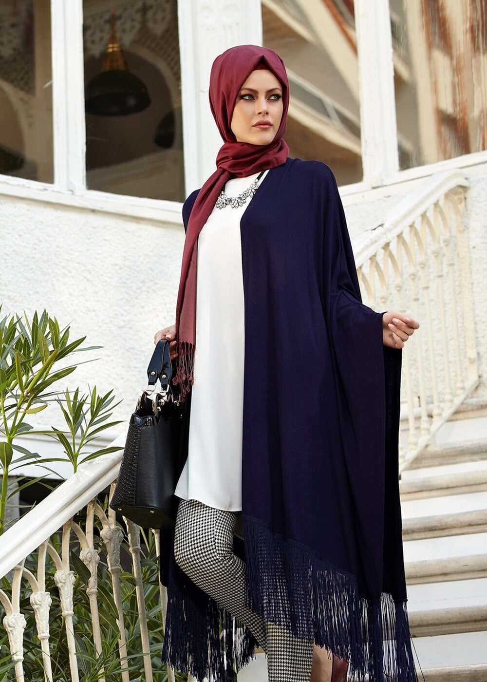 Tesettür giyim LACİVERT PÜSKÜL DETAYLI YELEK 4439 