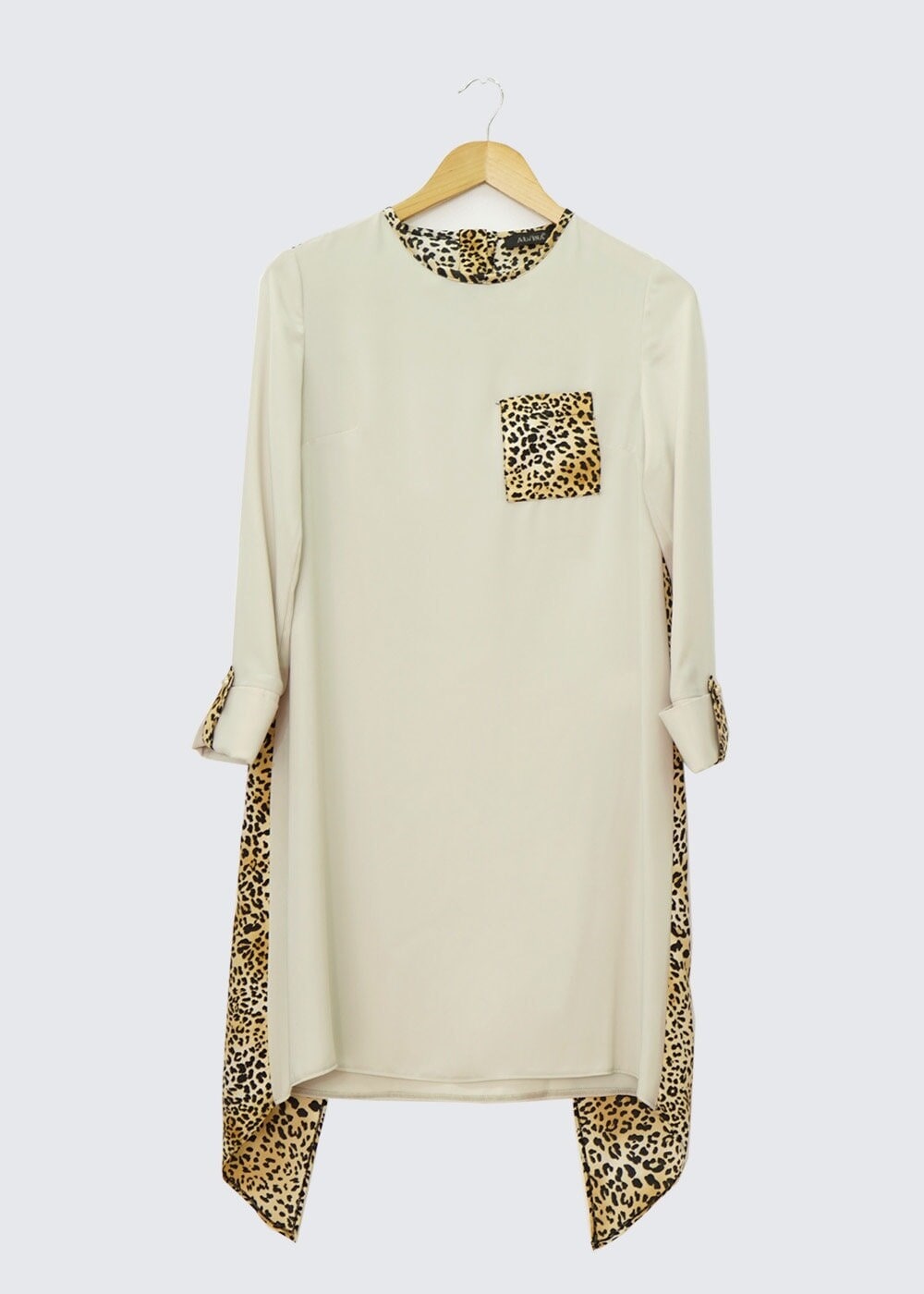 Tesettür giyim BEJ  LEOPAR DESENLİ TUNİK 4448