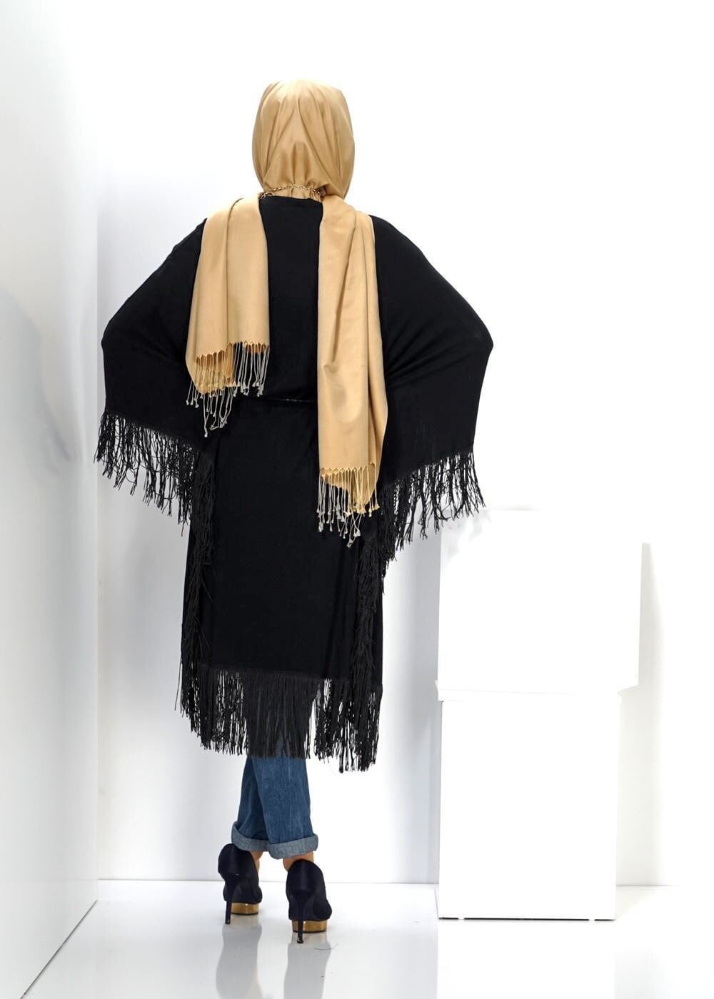 Tesettür giyim SİYAH SAÇAKLI TUNİK 4452