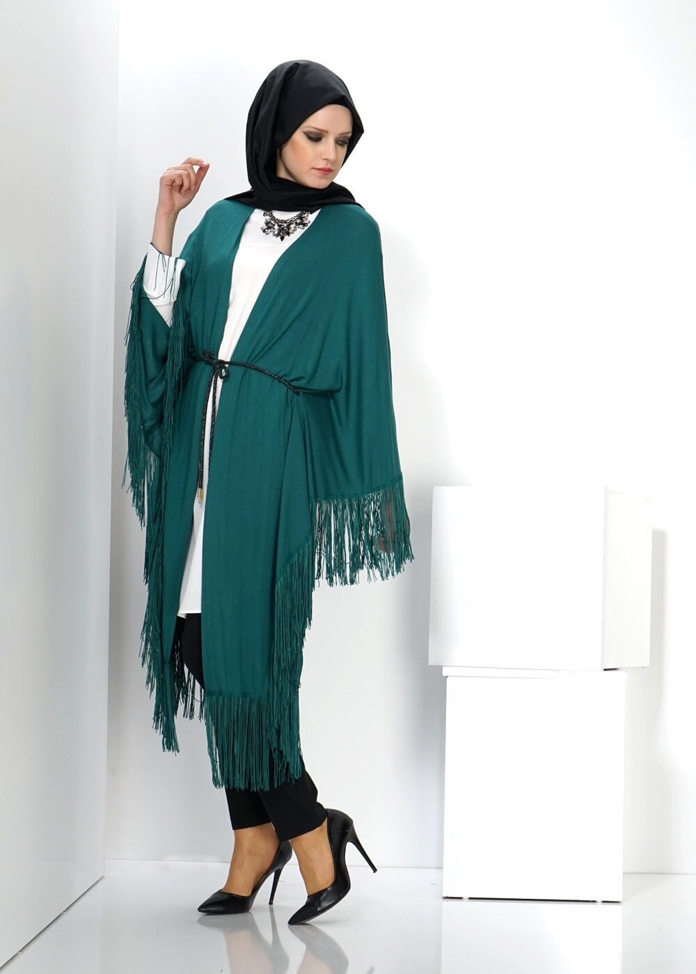 Tesettür giyim YEŞİL SAÇAKLI TUNİK 4452