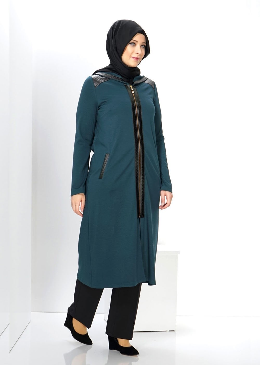 Tesettür giyim YEŞİL KAPÜŞONLU FERMUARLI TUNİK 4455 