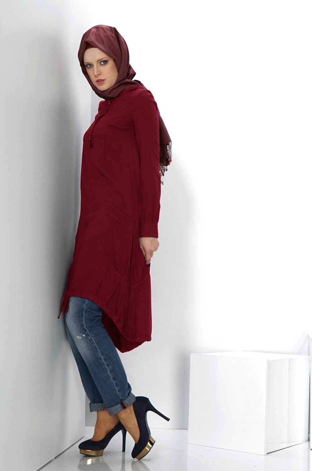 Tesettür giyim KIRMIZI ASİMETRİK KESİM TUNİK 4458