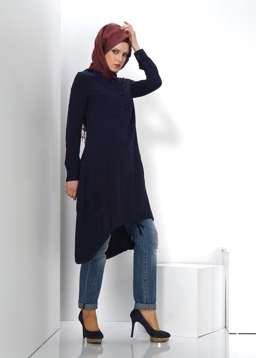Tesettür giyim LACİVERT ASİMETRİK KESİM TUNİK 4458