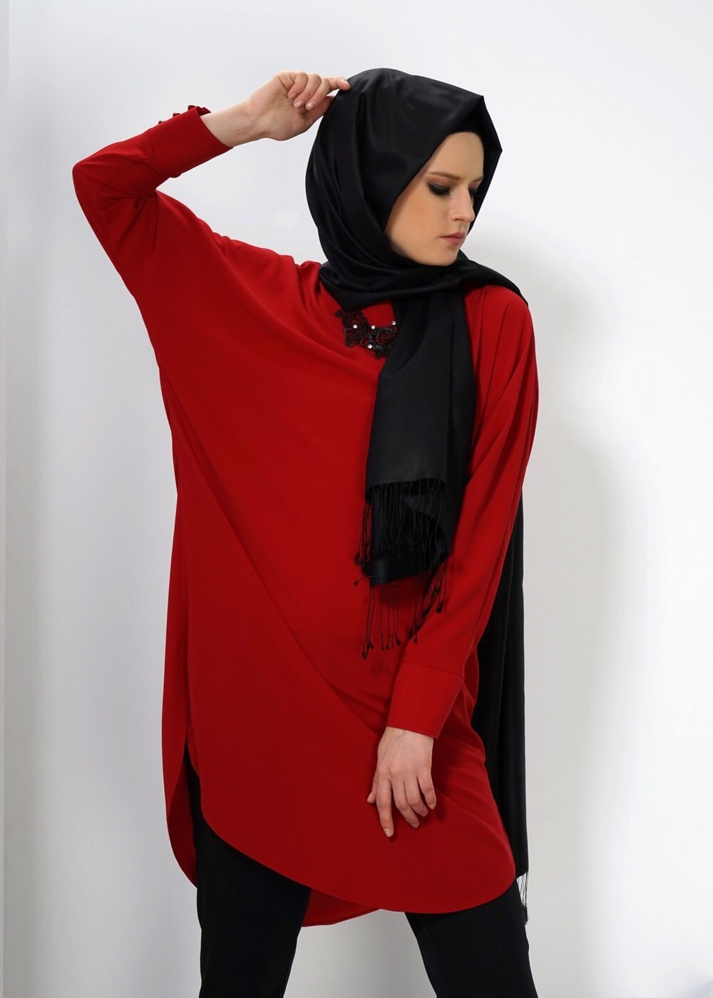 Tesettür giyim KIRMIZI ASİMETRİK KESİM TUNİK 4464