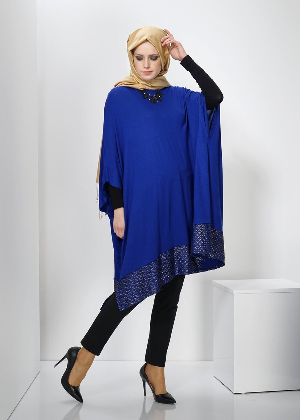 Tesettür giyim LACİVERT YARASA KOL TUNİK 4483