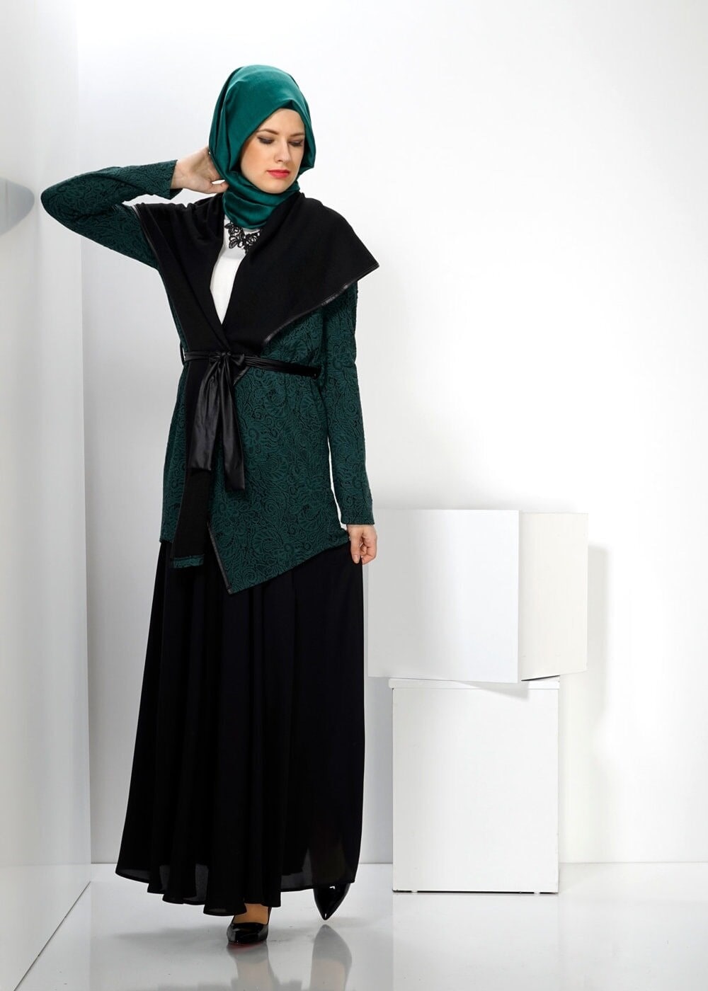 Tesettür giyim YEŞİL DESENLİ TUNİK 4523