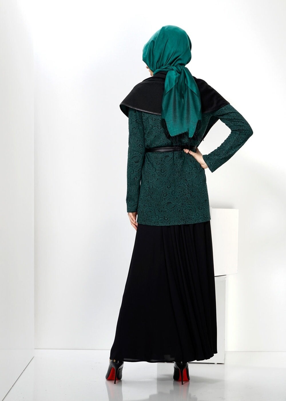 Tesettür giyim YEŞİL DESENLİ TUNİK 4523