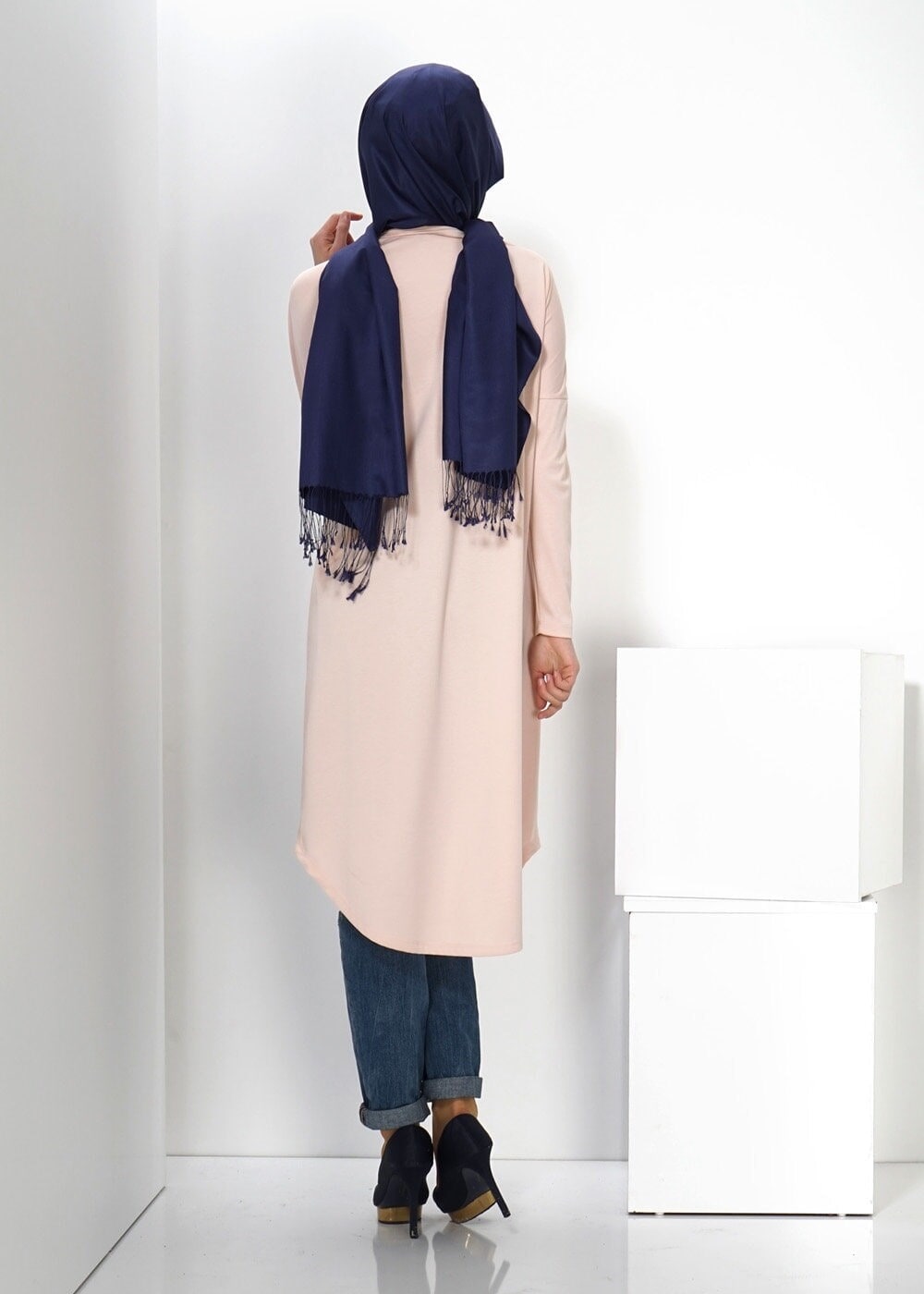 Tesettür giyim PUDRA DESENLİ ASİMETRİK KESİM TUNİK 4529